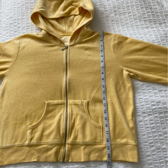 Victoria's Secret Plush Velour Top - Picture 7 of 8